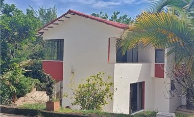 MAAT vende Casa cojunto campestre-Villeta 3.058m2 $1.300Millones