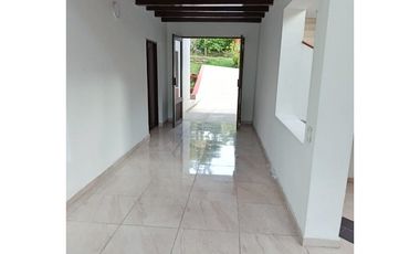 MAAT vende Casa cojunto campestre-Villeta 3.058m2 $1.300Millones