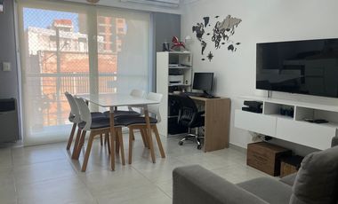 VENTA DEPTO 2 AMB + DEPENDENCIA PERMUTA CASEROS