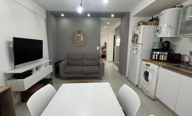 VENTA DEPTO 2 AMB + DEPENDENCIA PERMUTA CASEROS