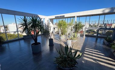 VENTA DEPTO 2 AMB + DEPENDENCIA PERMUTA CASEROS