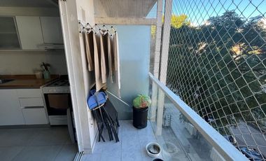 VENTA DEPTO 2 AMB + DEPENDENCIA PERMUTA CASEROS