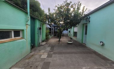 VENTA CASA CON DEPARTAMENTO Y QUINCHO