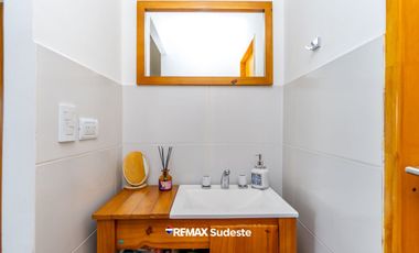 Casa moderna en venta en La Huella!!