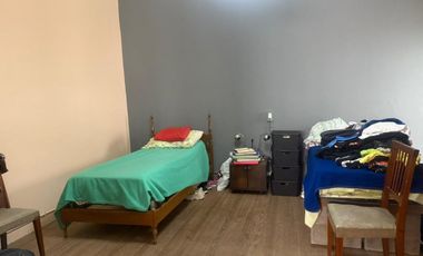 CASA EN VENTA EN 9 DE JULIO CON PILETA