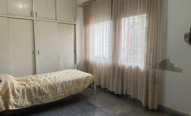 CASA EN VENTA EN 9 DE JULIO CON PILETA