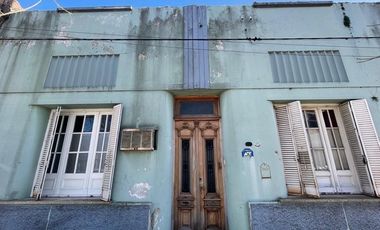 CASA EN VENTA EN 9 DE JULIO CON PILETA