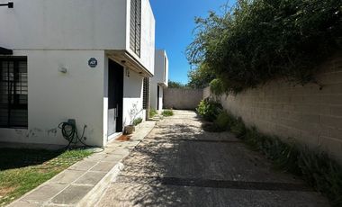 DUPLEX 2 DORMITORIOS HOUSING CUESTA COLORADA