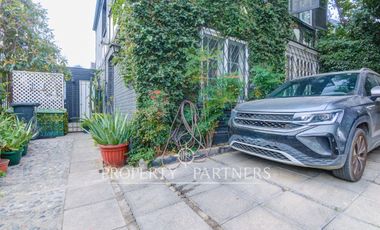 Casa Inglesa en venta a pasos de plaza Inés de Suárez