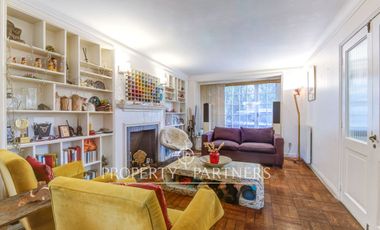Casa Inglesa en venta a pasos de plaza Inés de Suárez