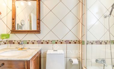 Casa Inglesa en venta a pasos de plaza Inés de Suárez
