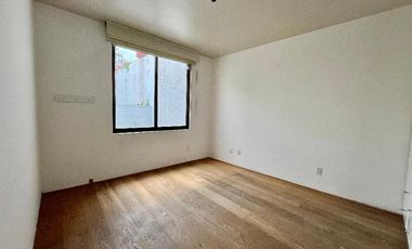 Casa en Renta - Privada en Parques de la Herradura