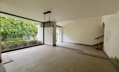 Casa en Renta - Privada en Parques de la Herradura