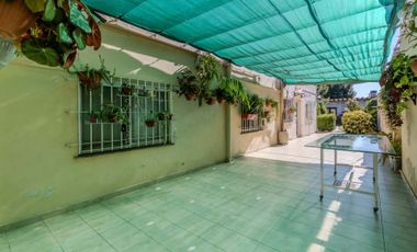 VENTA 5 AMB COCHERA QUINCHO PARQUE en R. CALZADA
