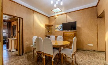 VENTA 5 AMB COCHERA QUINCHO PARQUE en R. CALZADA