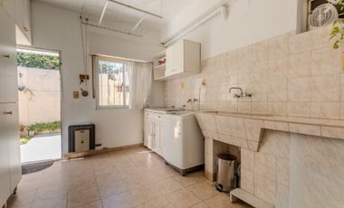 VENTA 5 AMB COCHERA QUINCHO PARQUE en R. CALZADA