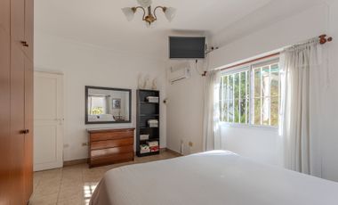 VENTA 5 AMB COCHERA QUINCHO PARQUE en R. CALZADA