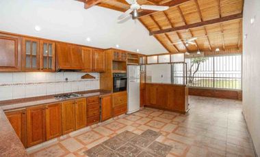 ALQUILER COMERCIAL PH PARQUE PARRILLA SIN EXPENSAS