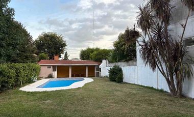 VENTA CASA 5 AMB DON TORCUATO APTO CREDITO PILETA
