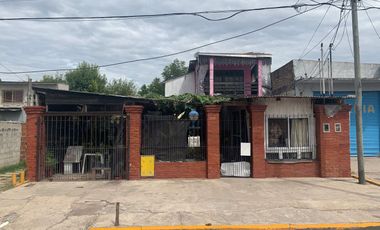 Casa en gra Lote Propio Hurlingham - 646 m2
