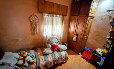 VENTA CASA 4 AMBIENTES; MORON, BUENOS AIRES