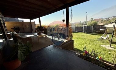 VENTA Casa Condominio Alto Macul 3D-3B-2E