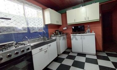 Vendo Casa con Potencial Comercial Macul