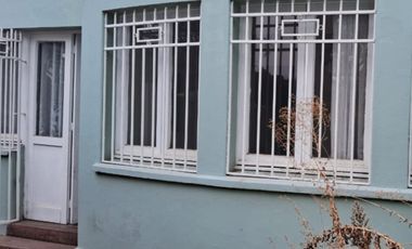 AMPLIA CASA EN ARRIENDO