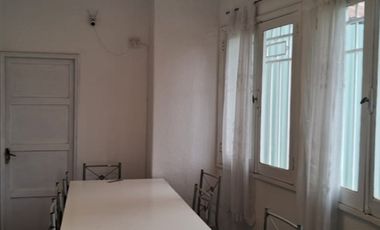 AMPLIA CASA EN ARRIENDO