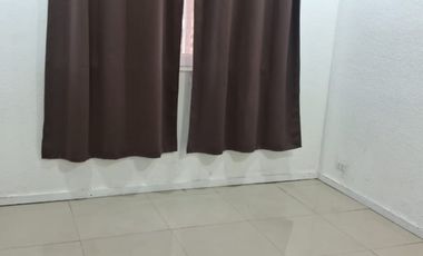 AMPLIA CASA EN ARRIENDO