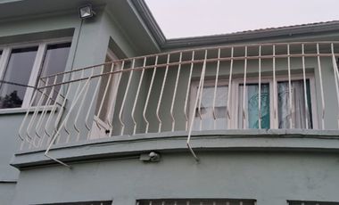AMPLIA CASA EN ARRIENDO