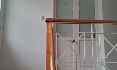 AMPLIA CASA EN ARRIENDO