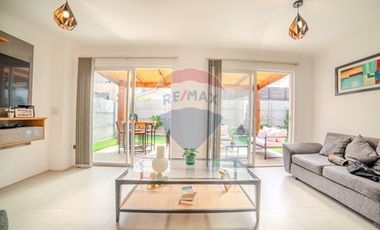Casa 3D/3B con Quincho y Jardín en Condominio