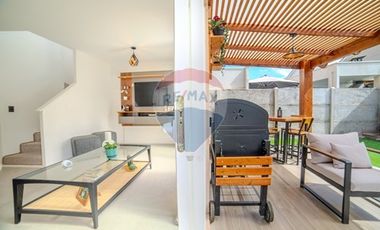 Casa 3D/3B con Quincho y Jardín en Condominio