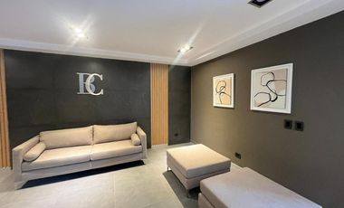 SE VENDE DEPTO DE 1 DORM CON COCHERA EN BV CENTER