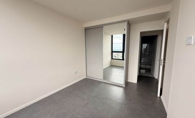 SE VENDE DEPTO DE 1 DORM CON COCHERA EN BV CENTER