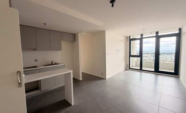SE VENDE DEPTO DE 1 DORM CON COCHERA EN BV CENTER