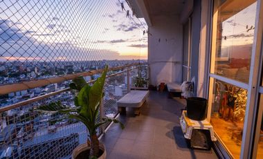 Depto 2 amb piso 21 con balcón. Imponente vista