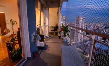 Depto 2 amb piso 21 con balcón. Imponente vista