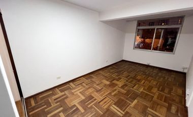 ¡Amplia Casa en Alquiler en Cercado de Lima!