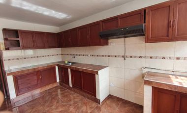 ¡Amplia Casa en Alquiler en Cercado de Lima!
