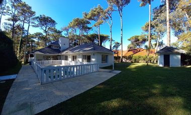 Cod 151 / Alquiler 2025. A TAN SOLO 150 mts del mar / Renovada!