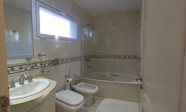 Cod 151 / Alquiler 2025. A TAN SOLO 150 mts del mar / Renovada!