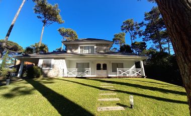 Cod 151 / Alquiler 2025. A TAN SOLO 150 mts del mar / Renovada!