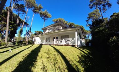 Cod 151 / Alquiler 2025. A TAN SOLO 150 mts del mar / Renovada!