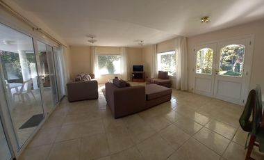 Cod 151 / Alquiler 2025. A TAN SOLO 150 mts del mar / Renovada!