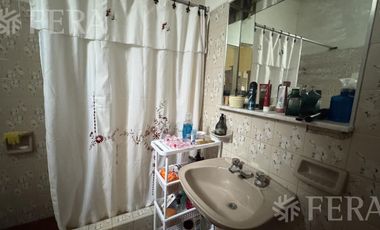 Venta casa 3 ambientes con cochera en Villa Dominico