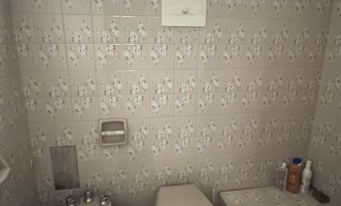 Venta casa 3 ambientes con cochera en Villa Dominico