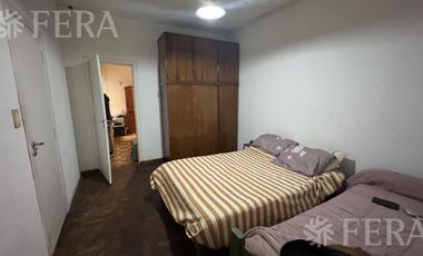 Venta casa 3 ambientes con cochera en Villa Dominico