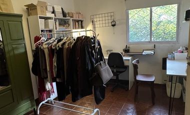 Venta casa 3 ambientes con cochera en Villa Dominico
